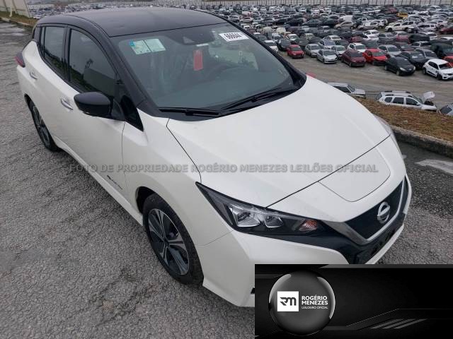 2022 NISSAN LEAF TEKNA 110 KW