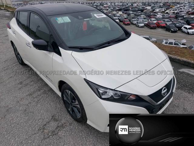 Lote 013  - 2022 NISSAN LEAF